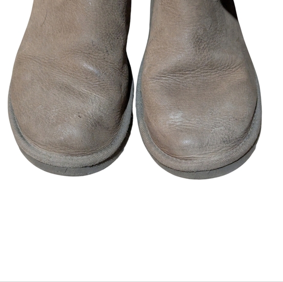 UGG Marielle Plaid and Leather Boots Grey size 7 Cold Weather Hygge - Picture 6 of 9